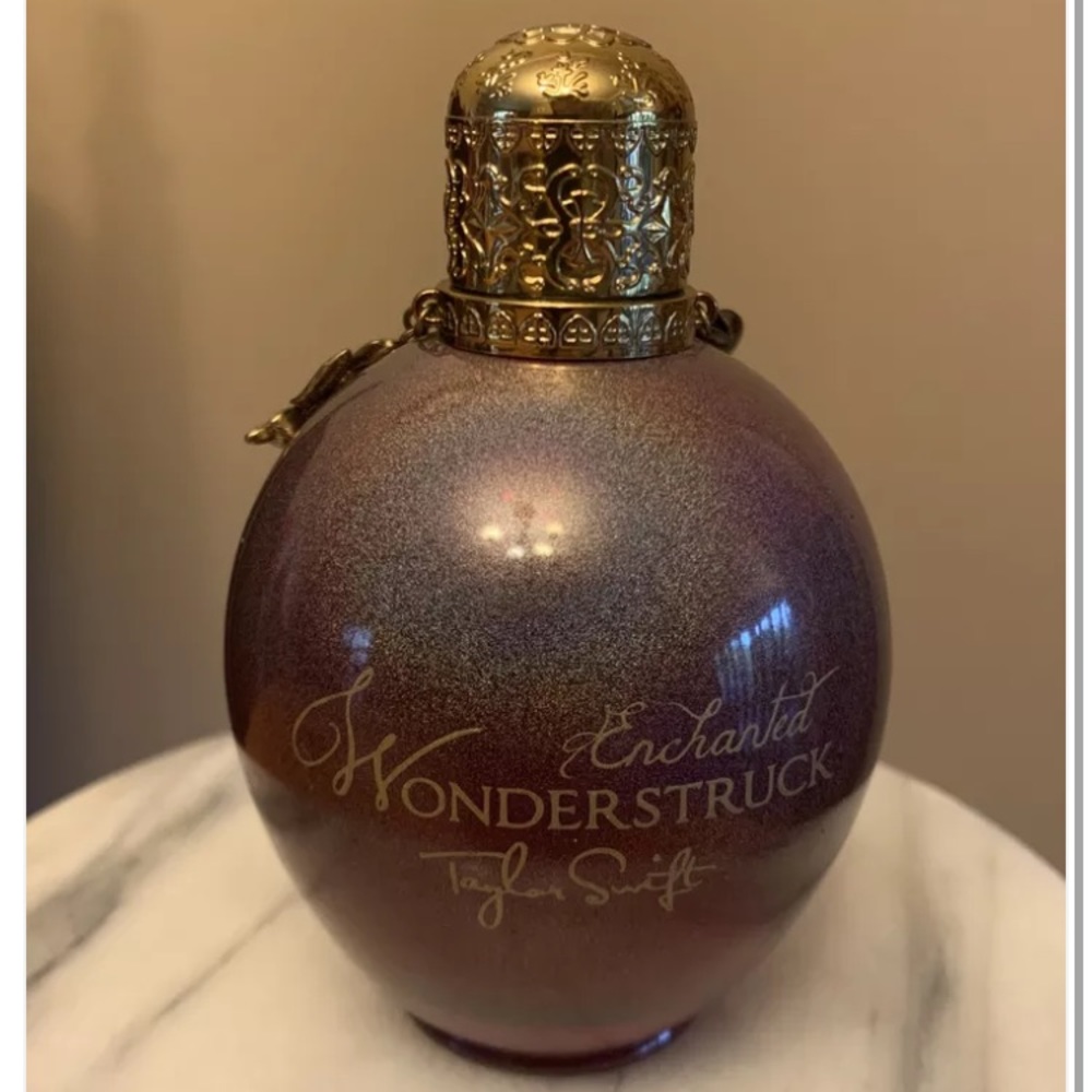 Enchanted Wonderstruck Taylor Swift 3.4 oz 100 ml 3/4 full Perfume used